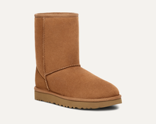 Load image into Gallery viewer, Ugg - Women&#39;s Classic Short II - Chestnut - Clique Apparel