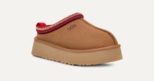 Load image into Gallery viewer, Ugg - Women&#39;s Tazz - Chestnut - Clique Apparel