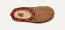 Load image into Gallery viewer, Ugg - Women&#39;s Tazz - Chestnut - Clique Apparel