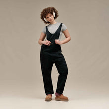 Load image into Gallery viewer, Ugg - Women&#39;s Tazz - Chestnut - Clique Apparel