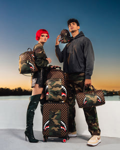 Sprayground - Exterior Gold Zip Pocket Sharks in Paris Backpack (Dlxv) - Clique Apparel