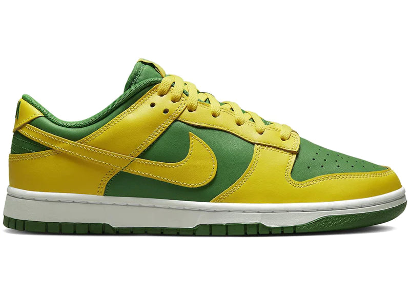 Nike - Dunk Low Retro BTTYS Sneakers - Apple Green/Yellow Strike - Clique Apparel